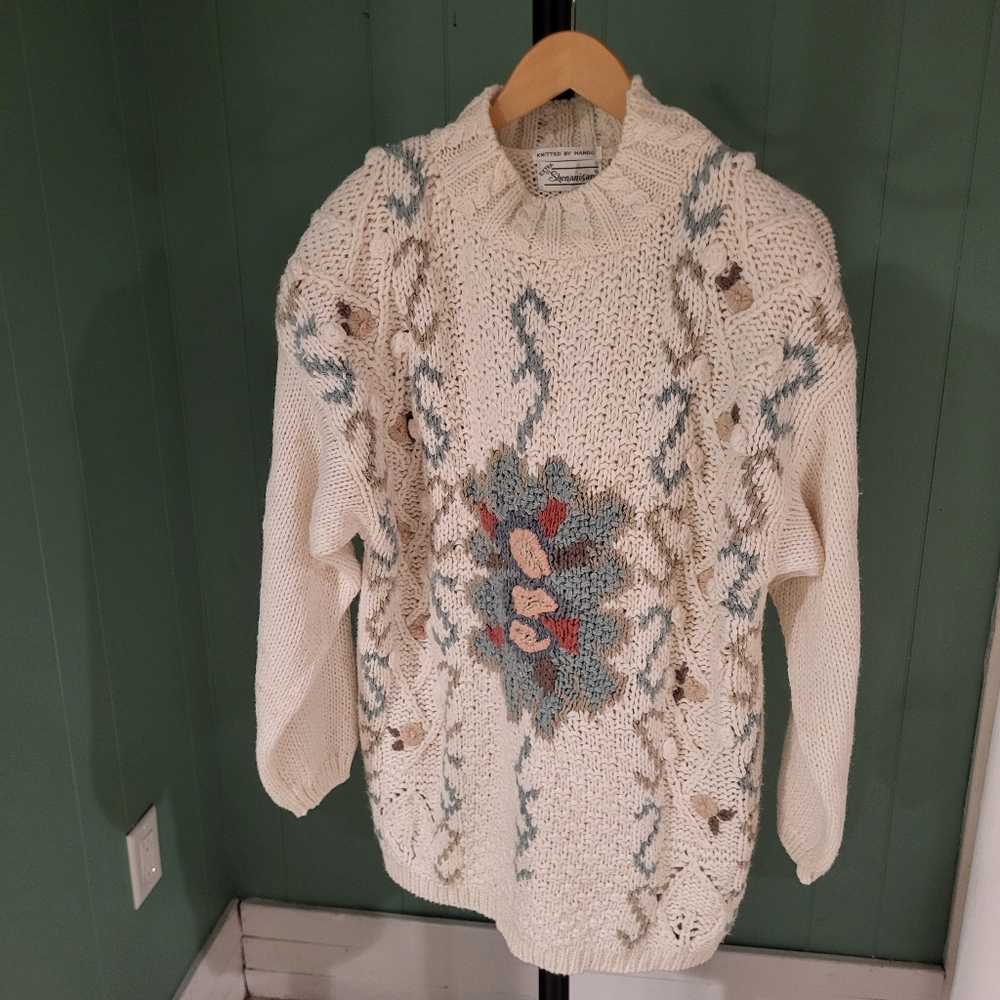 Y2K Floral Knit Sweater - Cream and Blue, Shoulder Pads! 23" Pit-Pit /28" Length